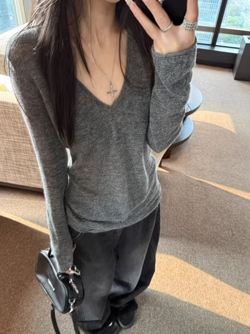 Fashion Lightweight V-Ne Sweater - Soft Fine Wool Fabric - Loose Fit Design - Perfect for Layering - Casual Spring And Autumn Wear - Minimalist Versatile Pullover Top - Comfortable And Breathable All-Season Choice for Daily