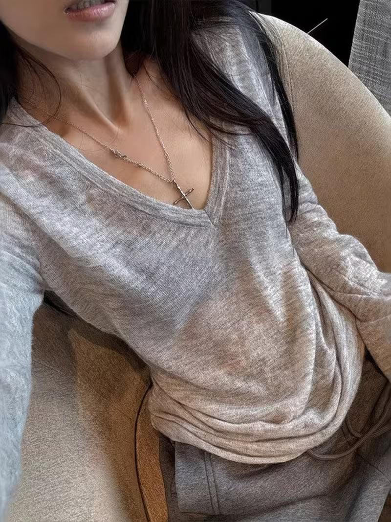 Fashion Lightweight V-Ne Sweater - Soft Fine Wool Fabric - Loose Fit Design - Perfect for Layering - Casual Spring And Autumn Wear - Minimalist Versatile Pullover Top - Comfortable And Breathable All-Season Choice for Daily
