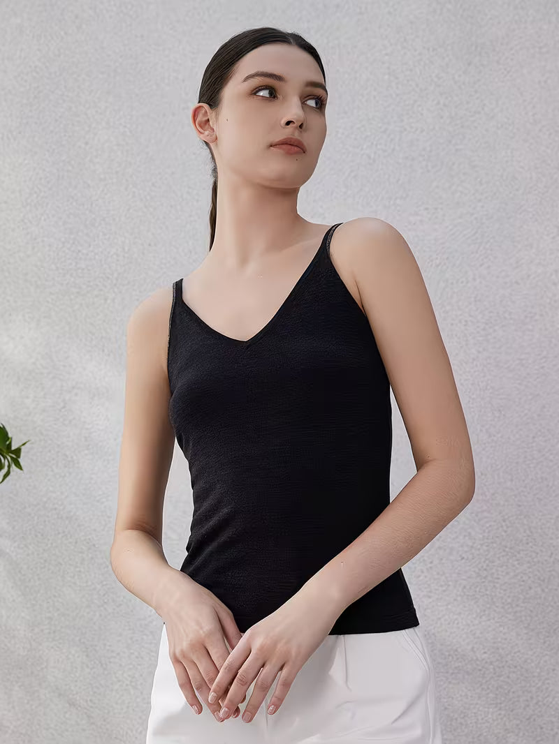 V-neck 16-Gauge Made of 70% Wool And 30%
