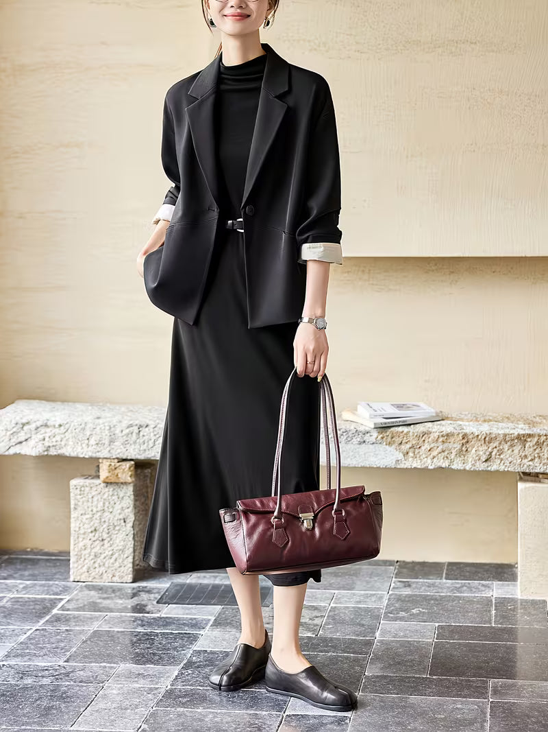 New Women'S Autumn Collection Features a Stylish Blazer. an Elegant OL Style for Women'S Autumn And Winter Wear