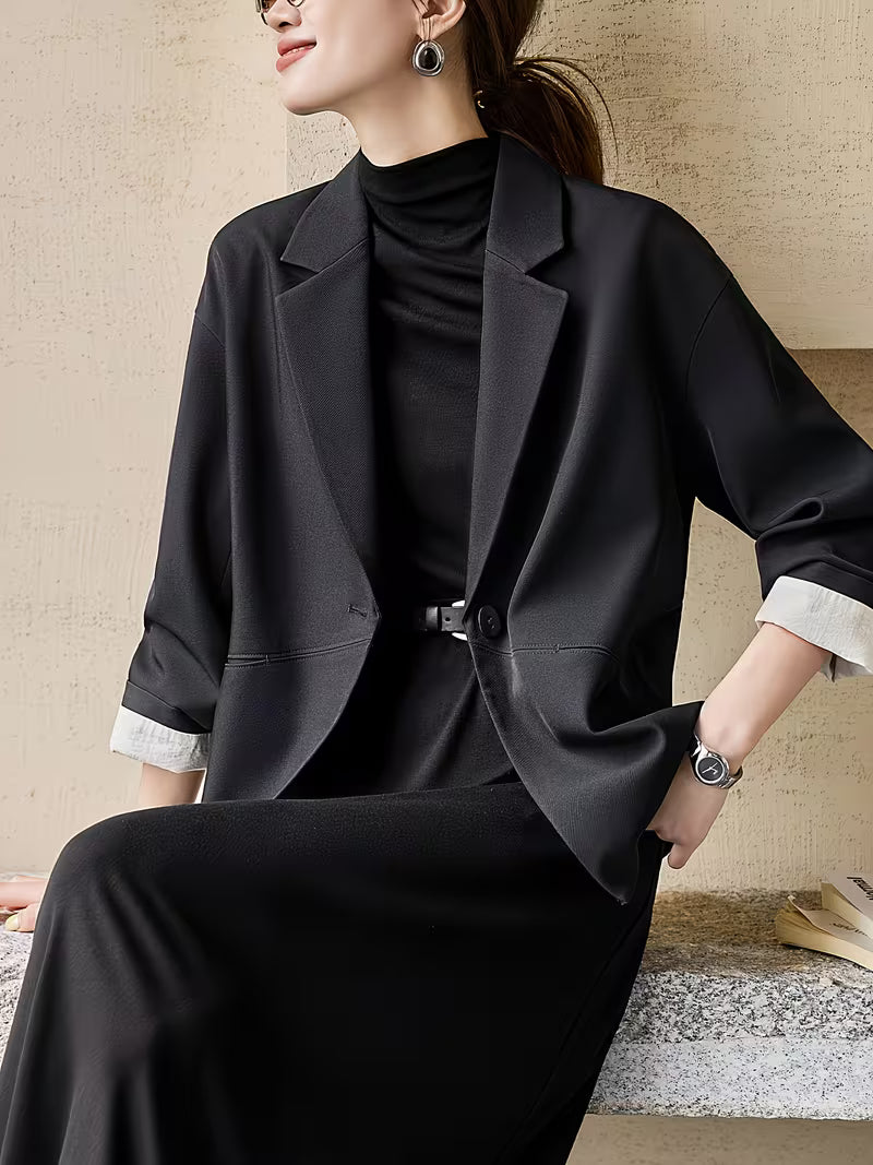 New Women'S Autumn Collection Features a Stylish Blazer. an Elegant OL Style for Women'S Autumn And Winter Wear