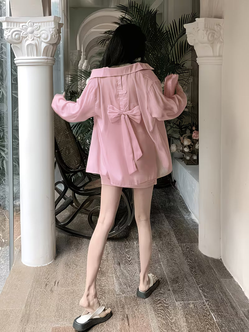A Lightweight Sun-Protective Shirt for Women Featuring a French-Style Gentle Design with a Bow on The Back, Perfect for Summer. This Breathable Ice Chiffon Outerwear Can Be Worn As a Cardigan Or Over a Tank Top