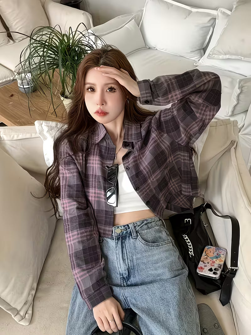 Plaid Long Sleeve Shirt Jacket for Women, Chic Early Autumn Back Slit Blouse, Sweet and Spicy Designer Cropped Cardigan Top