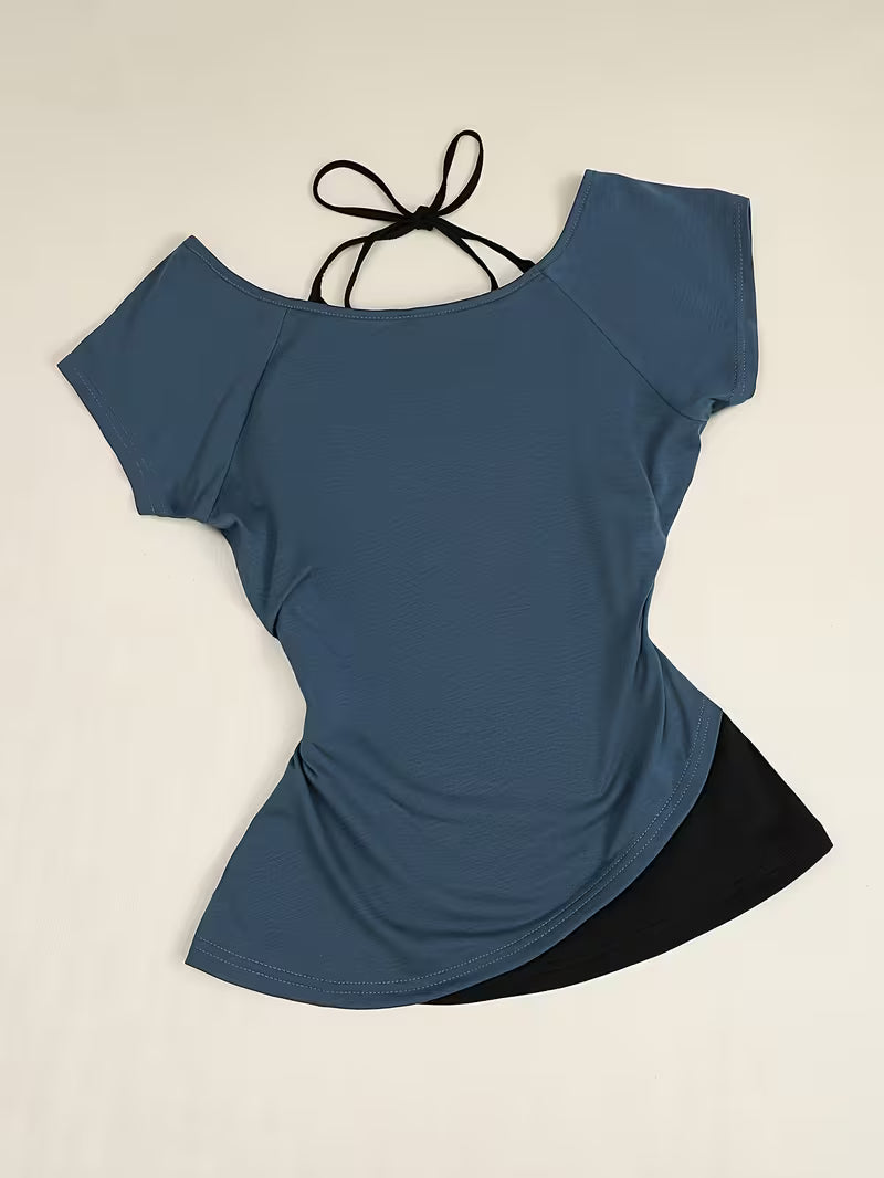 Y2K Spicy Style French-Style Vintage Blues Print Short-Sleeve Top, Chic Halter Neck Detail, Off-Shoulder Tie-Up Waist for a Look, Sweet and Cool Spicy Designer T-Shirt